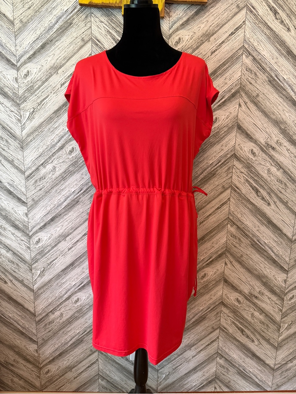 COLUMBIA Poppy Red Drawstring Waist Dress, size L/XL